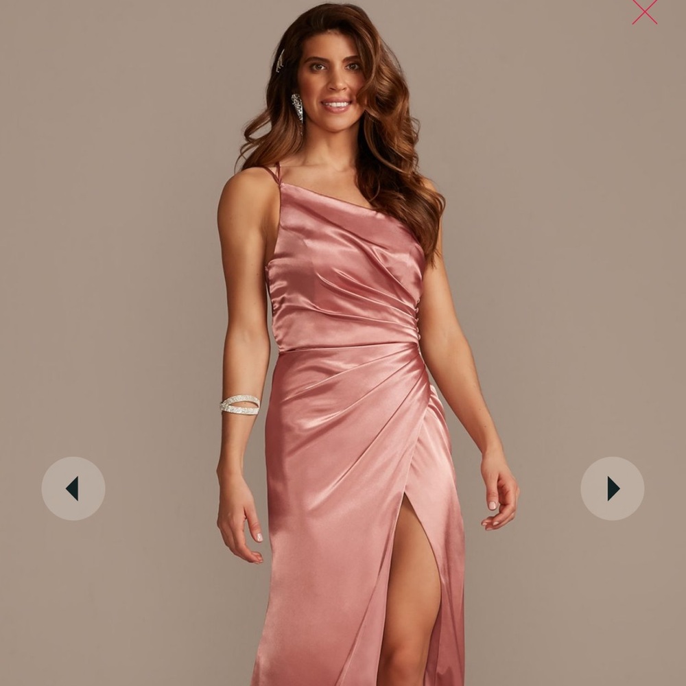 NWT Bridesmaid dress - never worn due to cancelled wedding.   Never altered